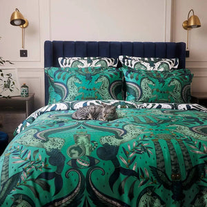 Odyssey Square Pillowcase: Peacock/White / 2