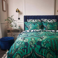 Odyssey Square Pillowcase: Peacock/White / 2