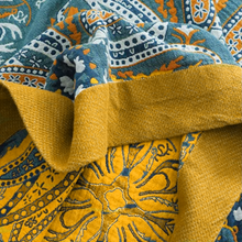 Midnight Floral Quilt: Large (230 x 250 cm/90.6x 98.4 in)