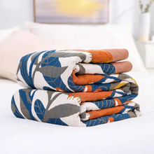 Spring Flowers Cotton Quilt: Small (150 x 200 cm/59.1 x 78.7 in)