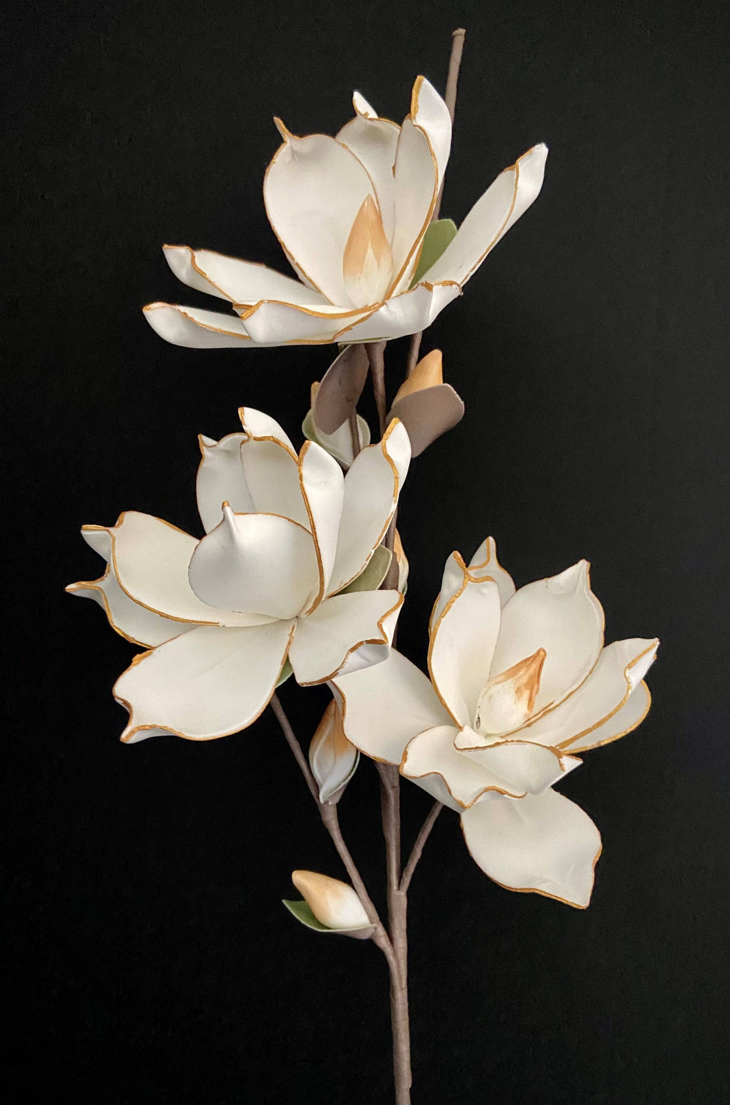 White/Gold Foam Flower 33.5x16