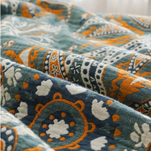 Midnight Floral Quilt: Large (230 x 250 cm/90.6x 98.4 in)