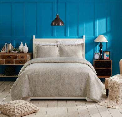 Calypso Duvet Cover and Shams: King Duvet Cover