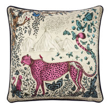 Cheetah Silk Cushion: Gold