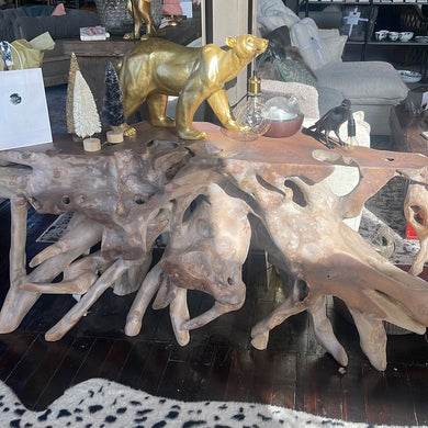 Cypress root console table